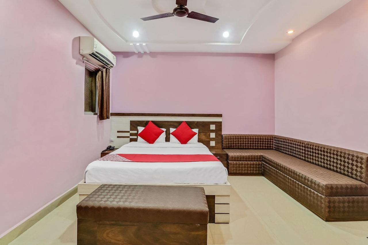 Super Hotel O Royal Raj Nandgaon Екстериор снимка